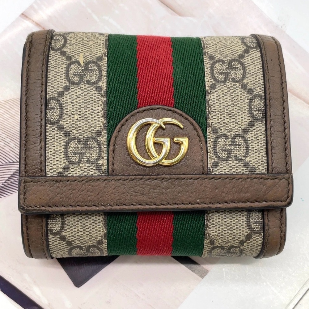 Gucci Beige and Green Key Holder